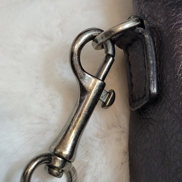 NIB AUTHENTIC GIVENCHY MINI CLARABELLA WRISTLET POUCH IN GUN METAL SILVER - Picture 12 of 17